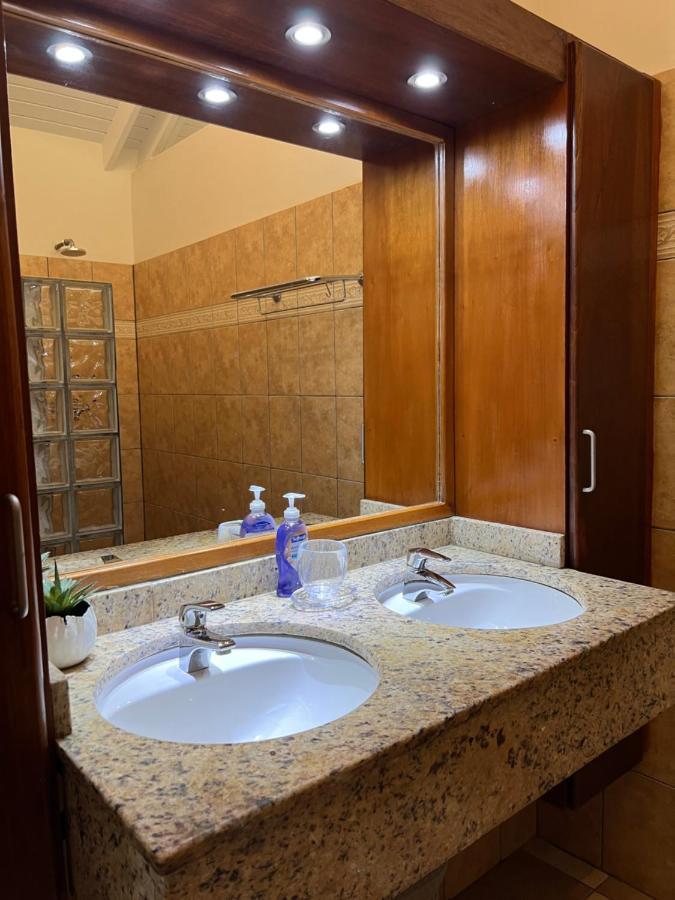 Vrijstaande Bb Beach Villa Azure Blue Bay Exteriér fotografie